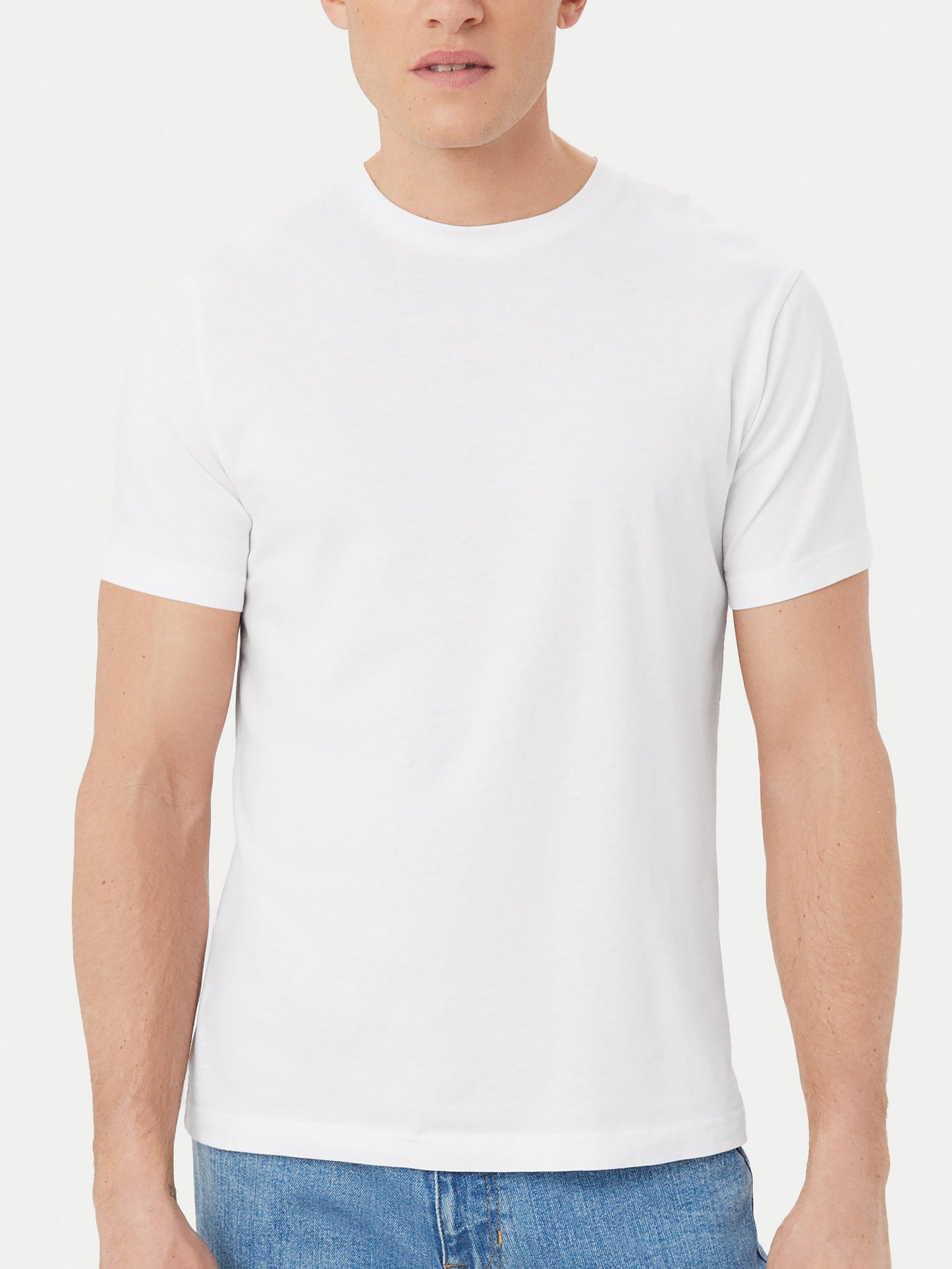 The Essential Slim T-Shirt in Bright White