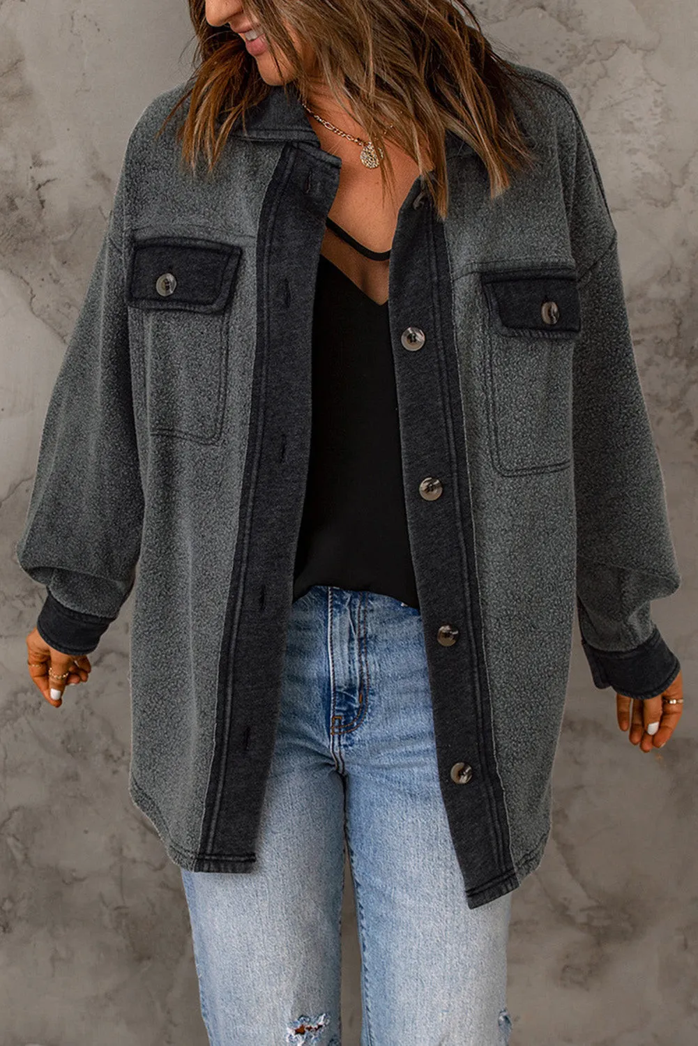 Elegant Jacket with Contrast Trim and Collar
