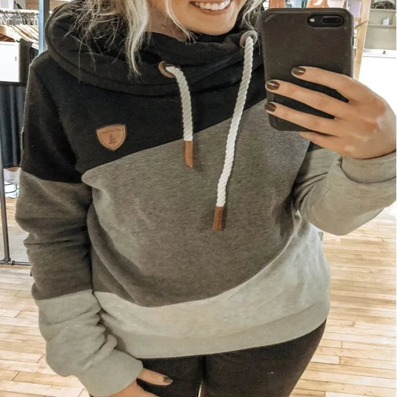 Sporty Sweatshirt with Hood and Long Sleeves for Relaxation