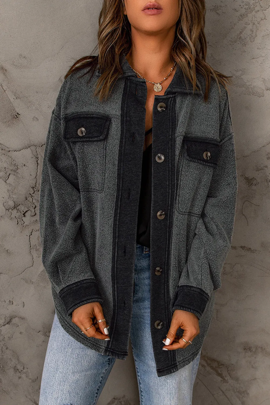 Elegant Jacket with Contrast Trim and Collar