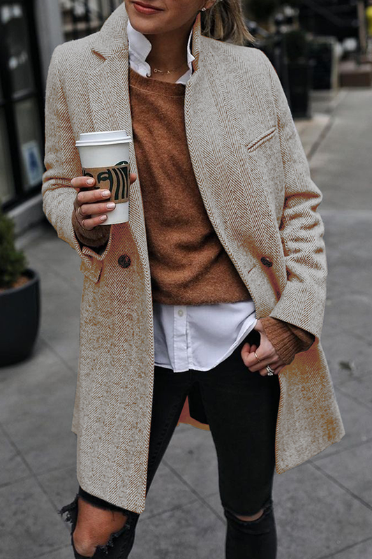 Fashionable Jacket with Turn-Down Collar and Patchwork Details