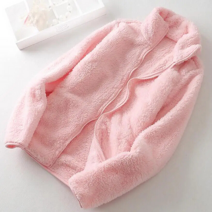 Spacious Jacket with Closure for Comfortable Style